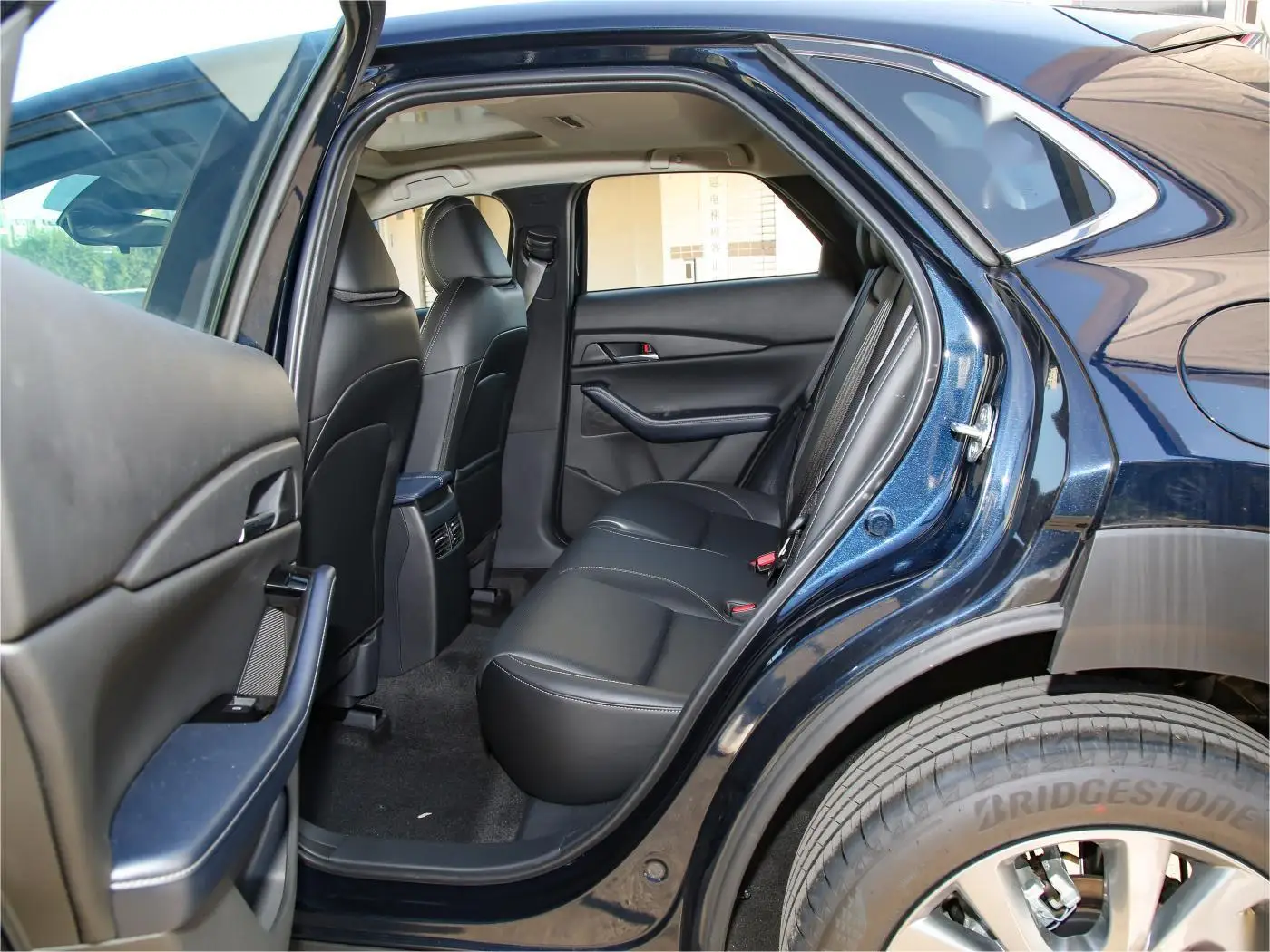 Changan Mazda CX-30 2022 2.0L Автоматическая Ya Yue модель для changan бензиновые автомобили топливо внедорожник продажи