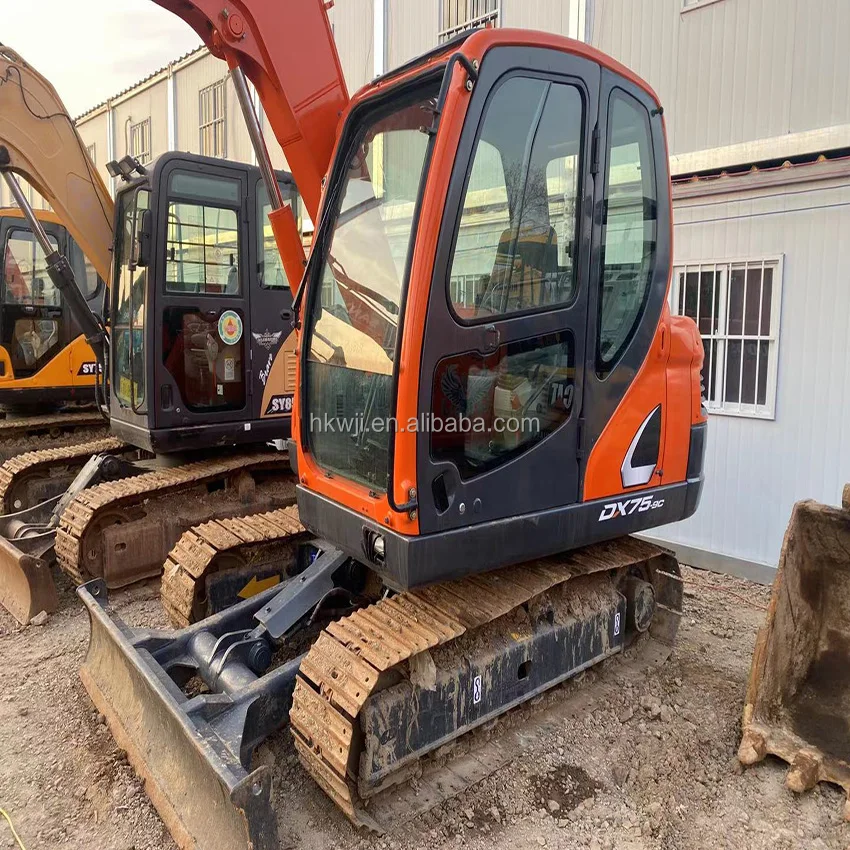 Б/у гусеничный экскаватор Doosan DX75/б/у DX75 в хорошем состоянии