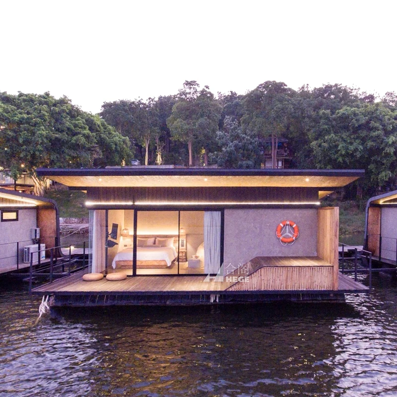 Low Cost Prefabricated Wood Houses Overwater Resort Houseboat Convenient For Swimming