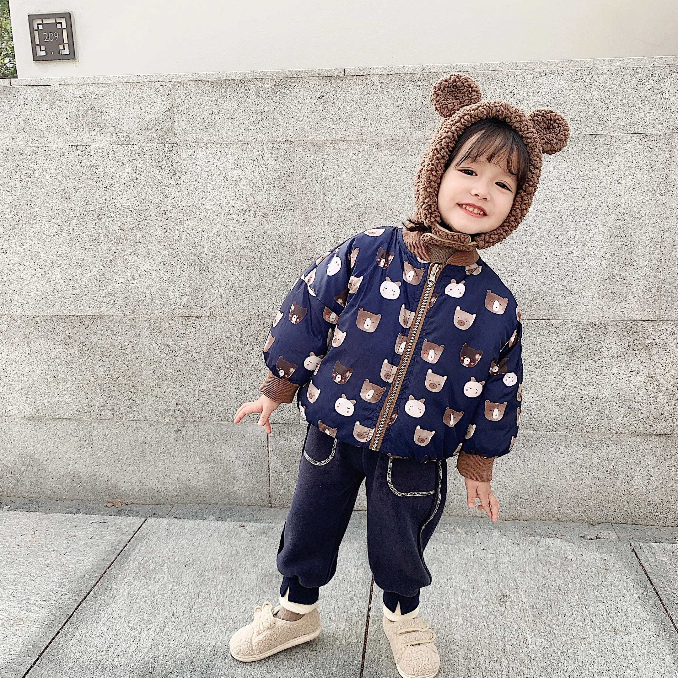 
6142/High quality warm winter fashion kids winter clothes coat cute animal thciken cotton jacket 
