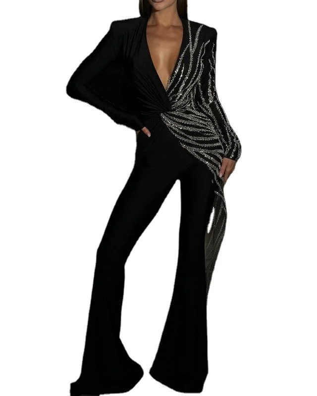 Женский комбинезон с бусинами