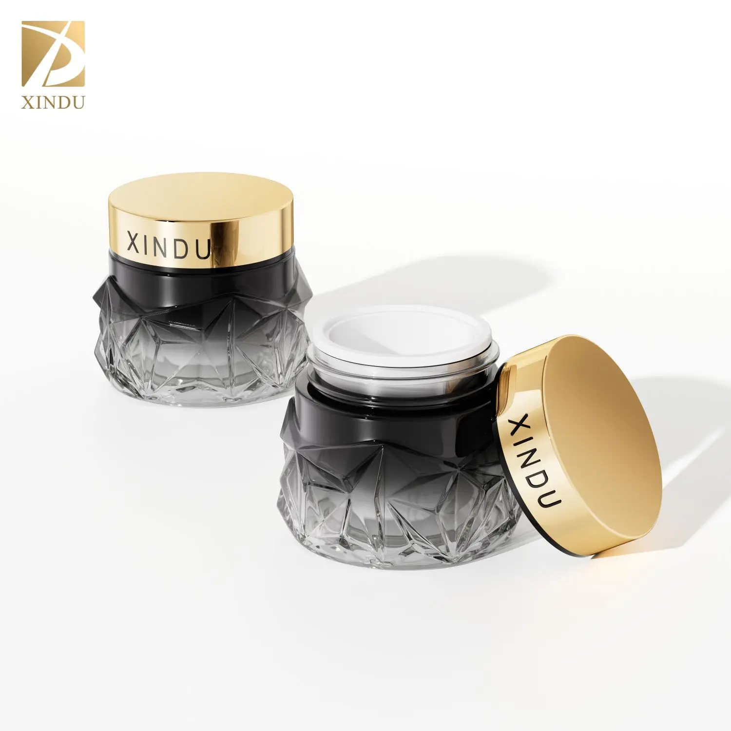 Wholesale Black Clear Empty Face Cosmetic Lotion Cream Luxury Custom Skincare Face Eye Cream Jars Lip Balm Glass Containers