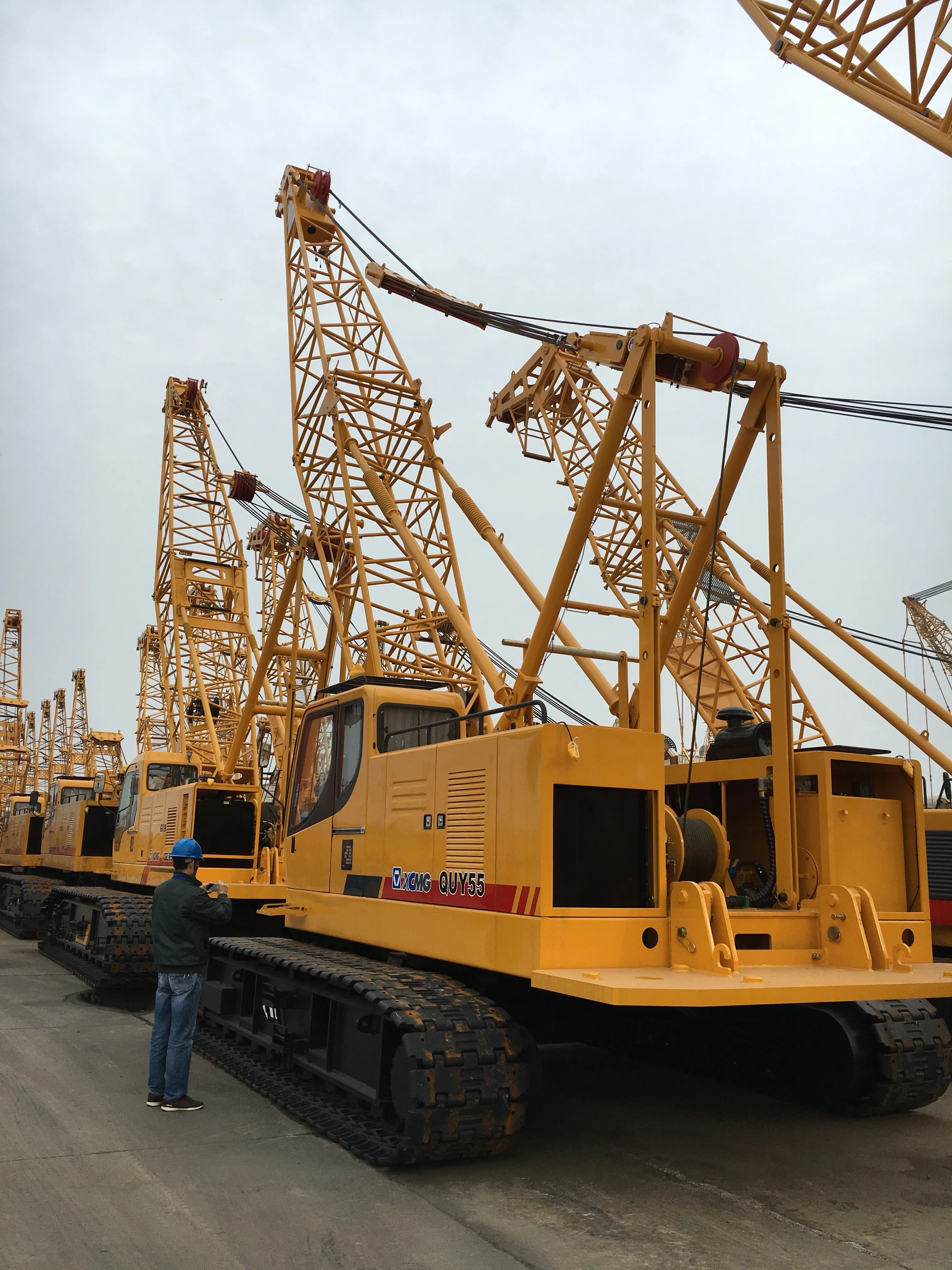  Популярные модели QUY55 XGC55 мобильный 50ton гусеничный кран 50т низкая цена в наличии Продажа