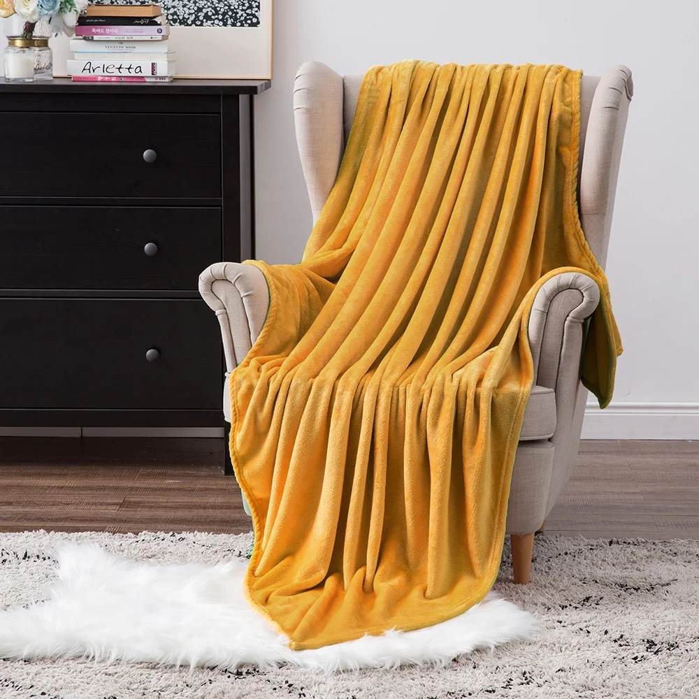 Throw Blanket Hot Selling Comfortable Blankets Any Size Customization For Bedding Wholesales Flannel Fleece Blanket Yellow