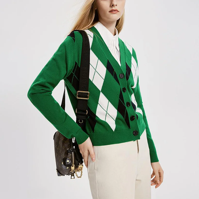 Womens 100% Wool Contrasting Color Rhombus Pattern Intarsia knit Button Closure Cardigan Knit For Top Knitwear Sweater