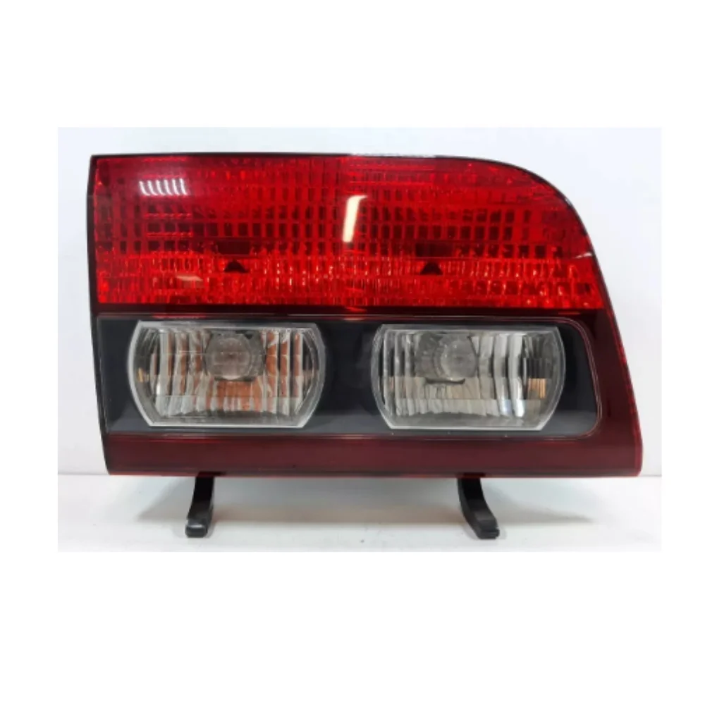 HIACE HOME use forTOYOTA Regius Hiace 2000 Rear Tail Light On Tailgate Left Side