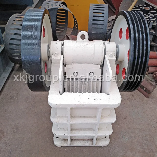 Mini PE 150 x 250 Portable Mini Lab Jaw Crusher Mining Rock Jaw Crusher For The Stone
