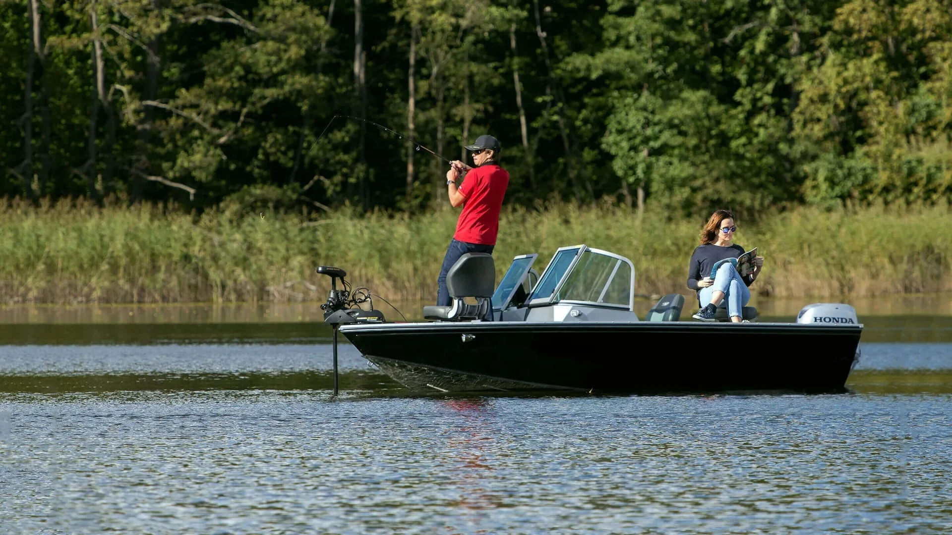 Factory Direct 20ft Aluminum Fishing Vessel for Sale New Condition Outboard Engine Diesel Fuel Center Console for Sports Use