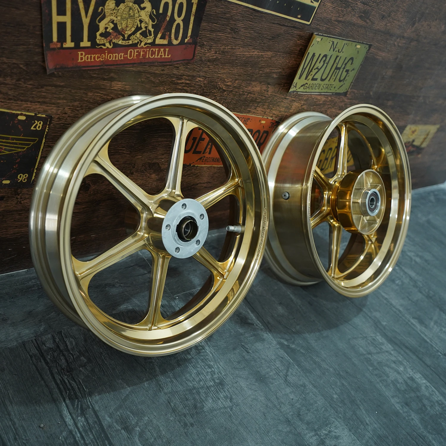 Golden Forged Monoblock Wheel 17x3.5 17x5.5 Inch Motorcycle Rims