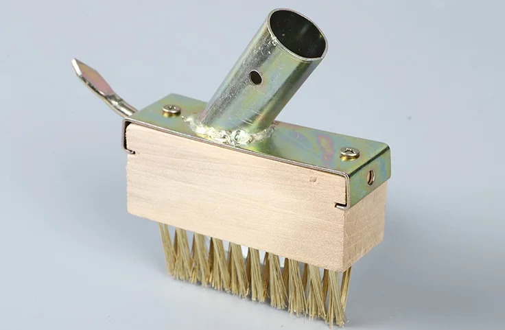 Factory Cleaning Tools Decking Brush Mountable Moss Wire Brush Scraper with Pole Remover Wire Brush with Scraper