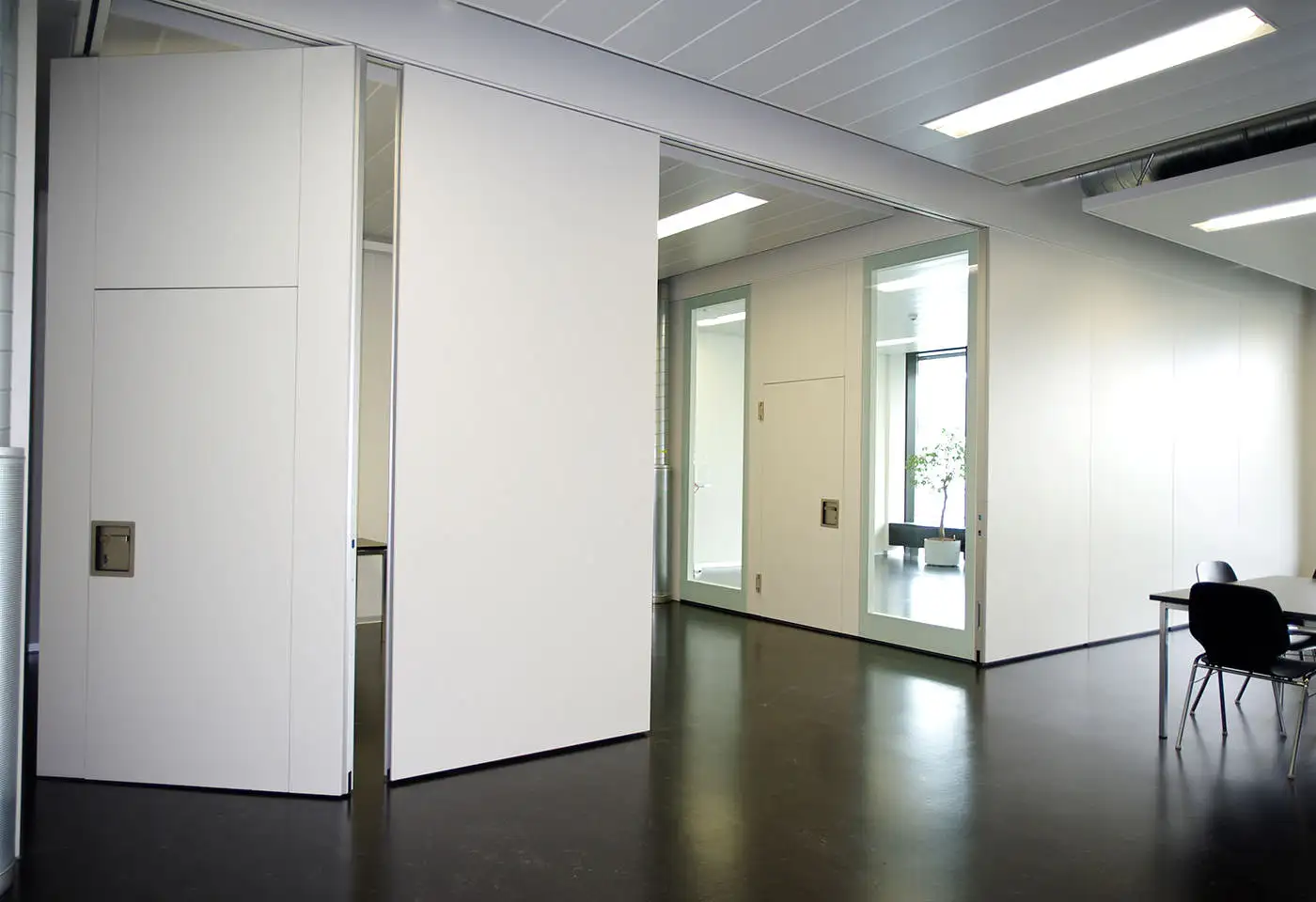 Chinese style removable wood office partition conference hall meeting room operable wall soundproof sliding division wall