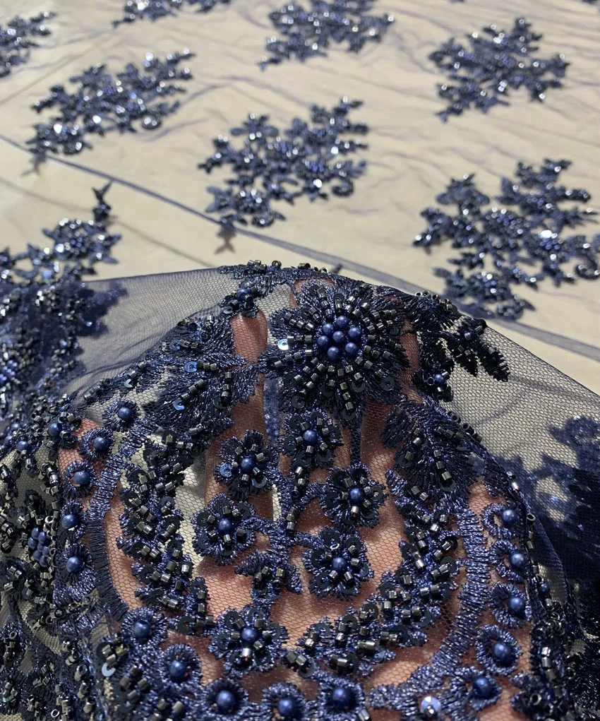 Хит продаж новый дизайн вышитая бисером Тюлевая ткань/Модная машинная вышивка кружевная ткань для платьев