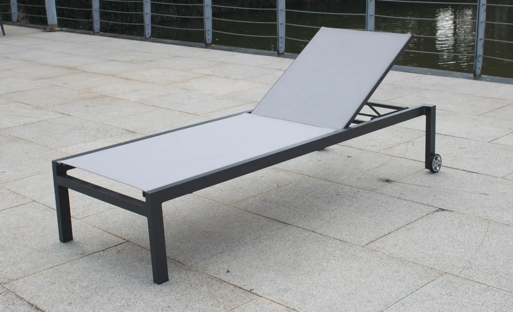 Fashion High Temperature Resistance Modern Aluminium Outdoor Folding Pool Sun Bed Lounger Transat Plage