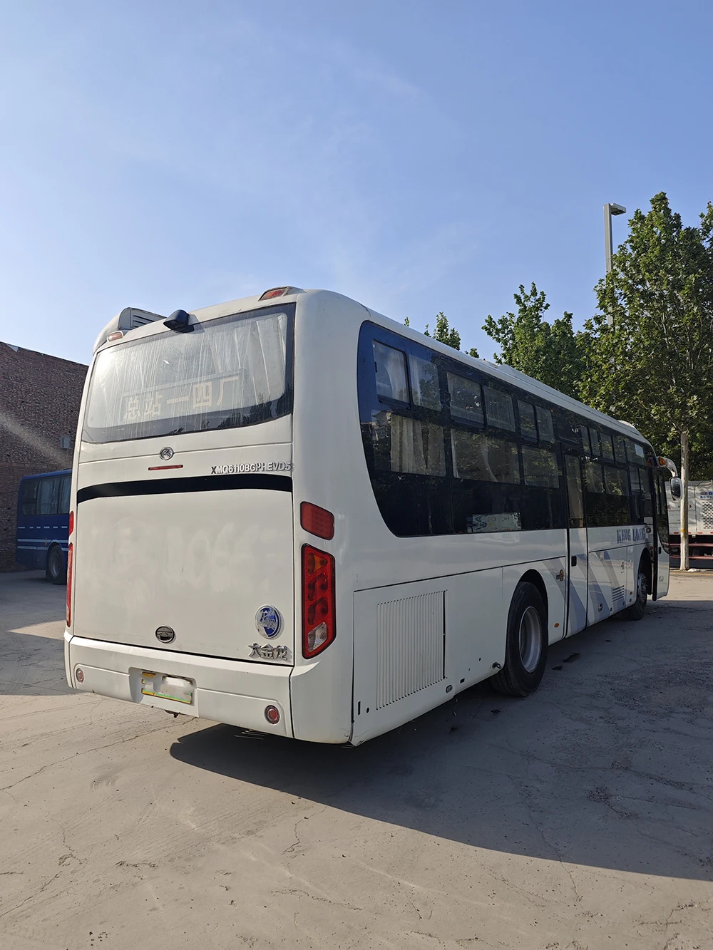 Заводская Лучшая цена Kinglong Подержанный автобус 45 мест XMQ6110BGOHEVD5 Европейский дизельный городской