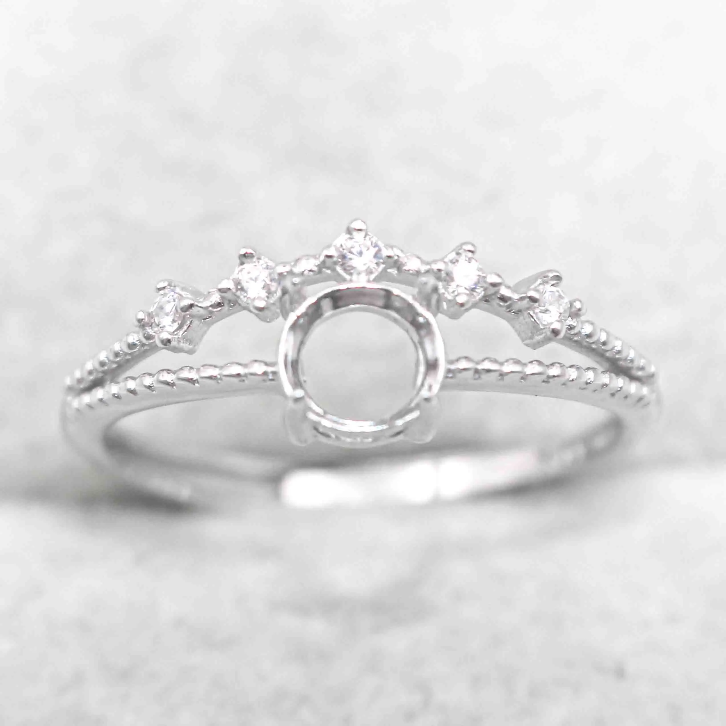 Кольцо из серебра 5*5/6*6