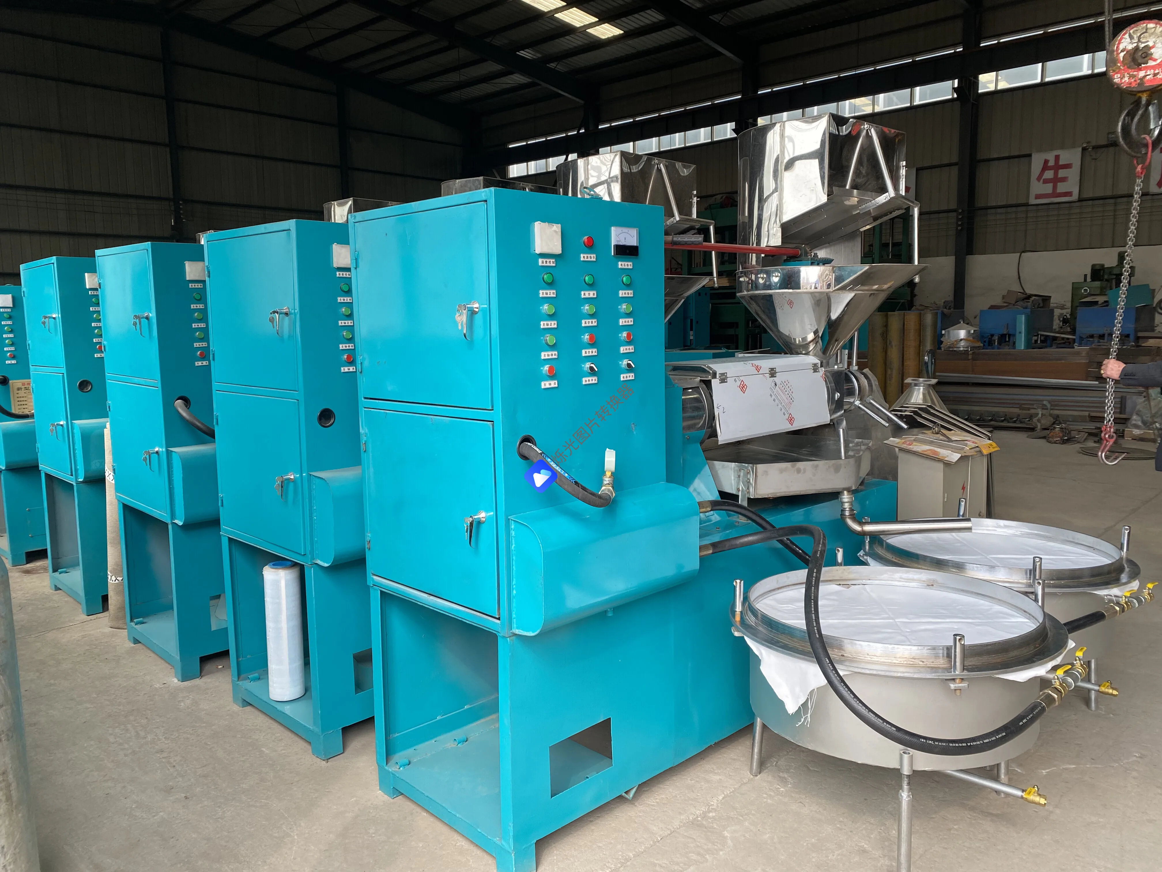 oil pressers with oil filter for extract palm corn flax rape seed oil press machine on sale