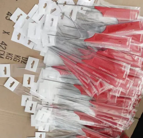 hot selling customized Factory wholesale Professional Heat Resistance Plastic Handle Hair Salon Carbon Fiber Combs