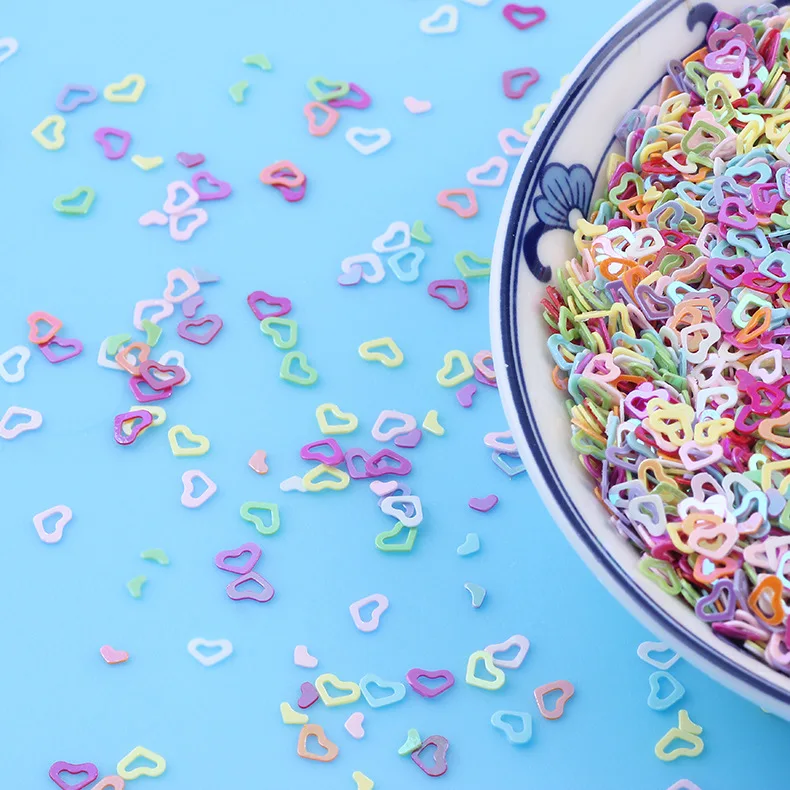 Poly Chunky 4mm Hollow Heart Exclusive Design Carved Hollow Heart Shape Glitter for Nail Decoration