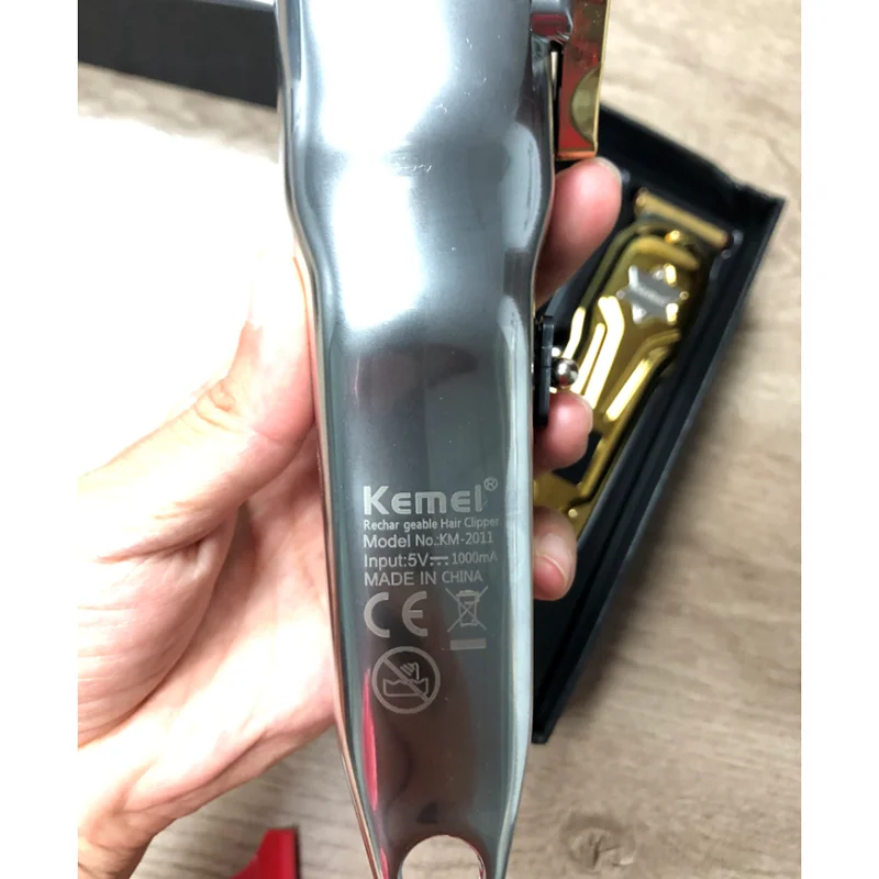 Gold Kemei Trimmer Kemei 2011 New Product Ideas 2022 Kemei Professional Hair Trimmer on Barber Chair