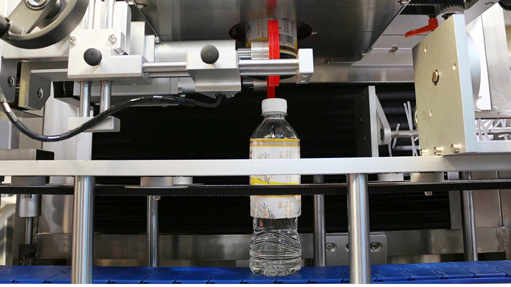 Easy To Use Automatic Drinking Water Bottle Heat PVC Label Applicator Shrink Sleeve Wrap Labeling Machine