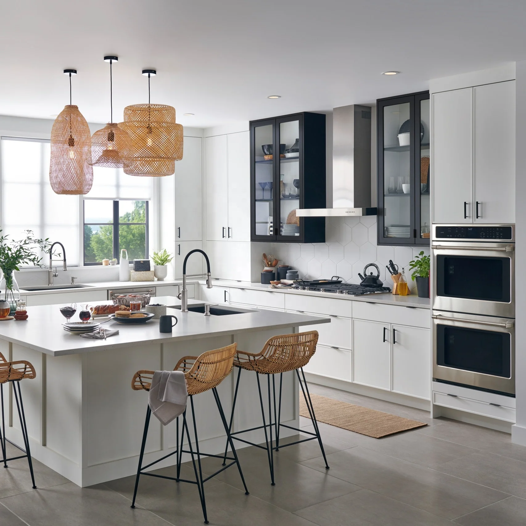 American Style Customized Modern Home Kitchen Designs White Door Skinny Shaker Cabinet With Factory Price