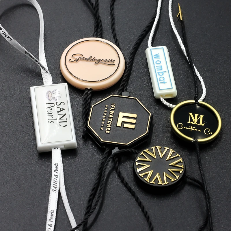 High Quality Custom Clear Embossed Name Logo Labels Plastic Swing Hang Tag Seal String for Luggage and Garment Labels for Shoes