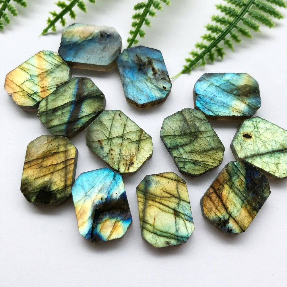 wholesale labradorite nature good quality colorful flashing labradorite stone for gift