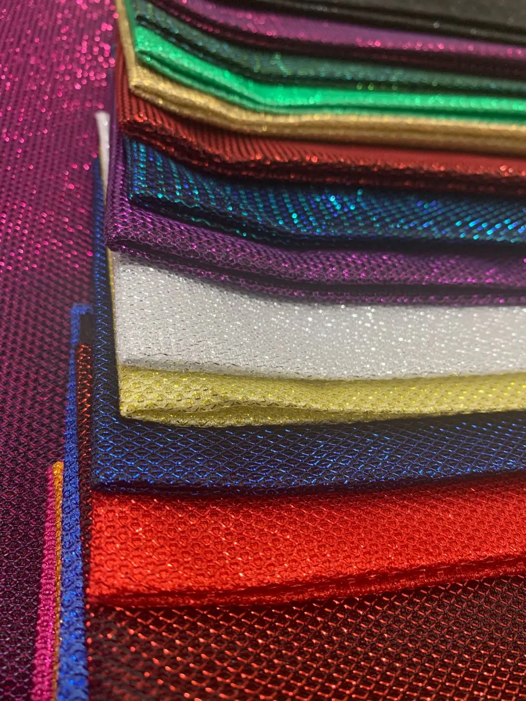 Сетчатая трикотажная сатиновая ткань с бриллиантовым люрексом и лунным