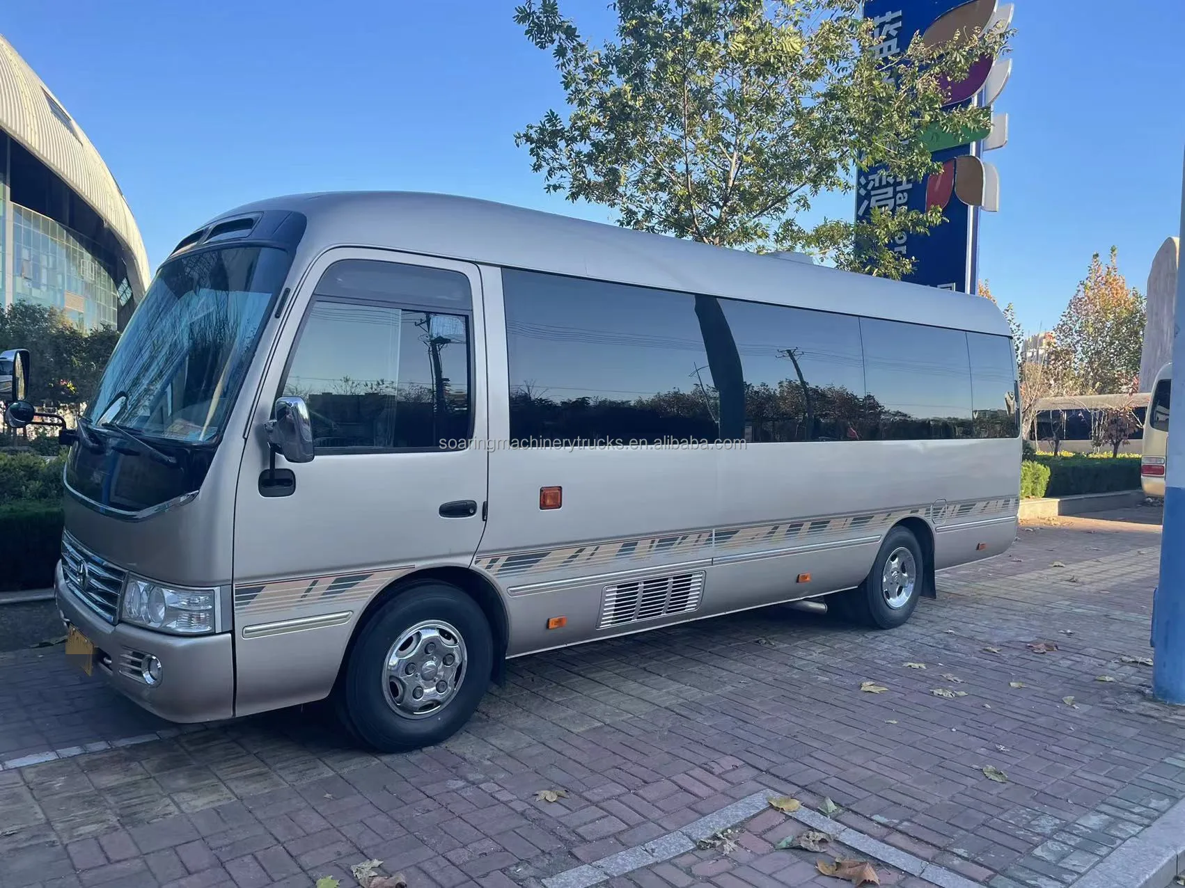 New Used Diesel Cars Toyota 28-30 Seater Seats Coaster Bus for Sale Mini Bus Manual Drive Euro 3 for Sale