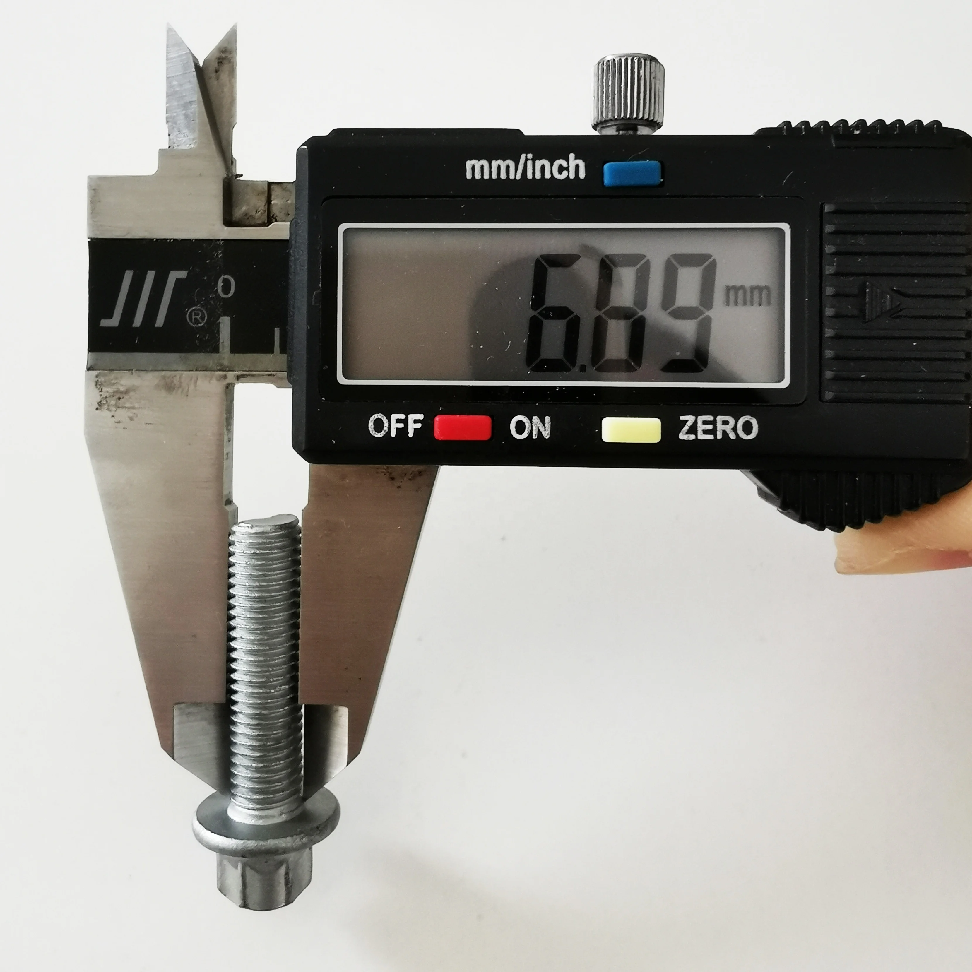 Torx Head Bolts External Torx Star Screw M7*28 High Strengthen Custom Car Fasteners Torx Socket External Drive for Automotive