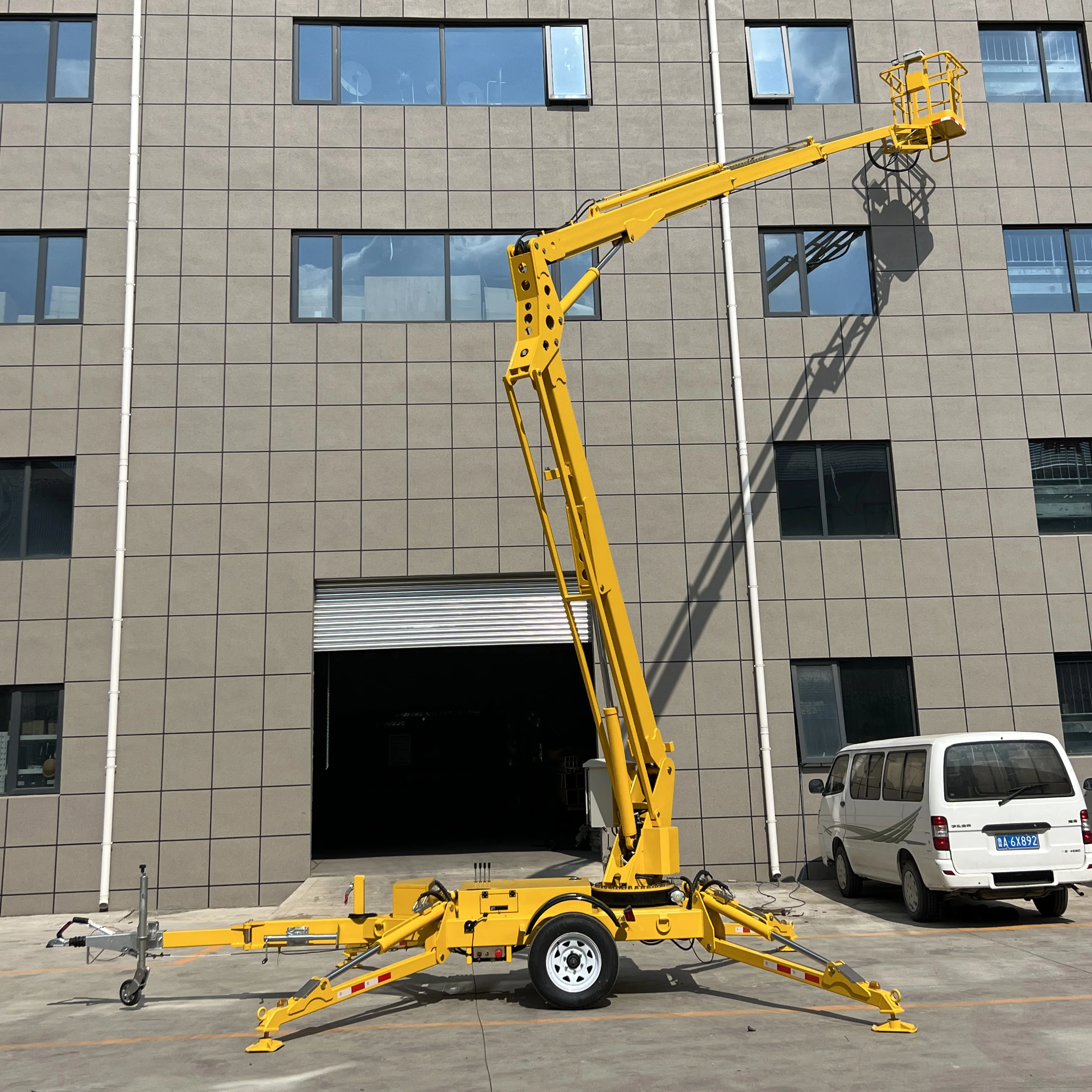 P-128 Aerial work towable articulated telescopic boom lift cherry picker hydraulic lift for sale
