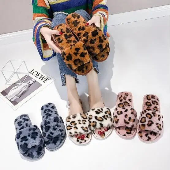 
2021 New winter leopard print plush slippers Ladies home leopard print cotton slippers 