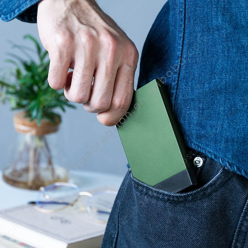 Customized Logo New Patented Quick Hold 8 Cards Access RFID Blocking Slim Aluminum Metal Pop Up Wallets Credit Card Holder