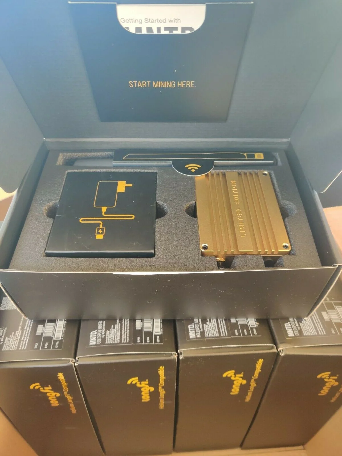 MNTD Goldspot Helium Hotspot Miner 8GB US 915 MHz - In Hand - Free Shipping!