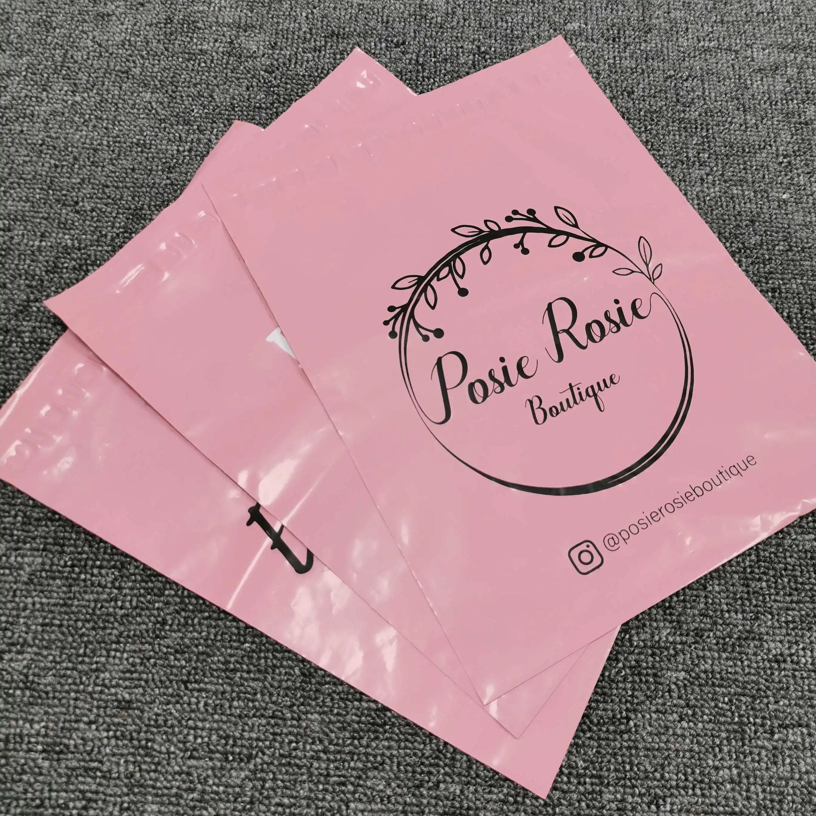 Самоклеящаяся розовая поли-переработанная Курьерская сумка для отправки посылки