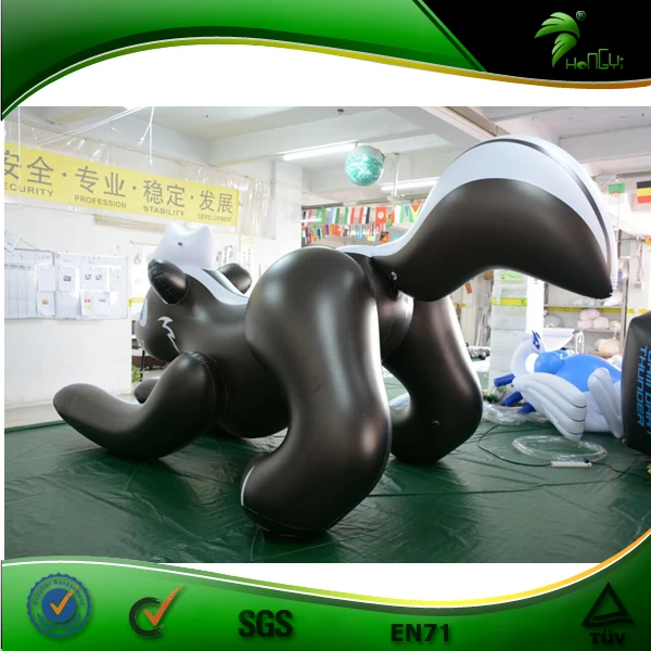 Черная надувная игрушка Skunk гигантская сексуальные