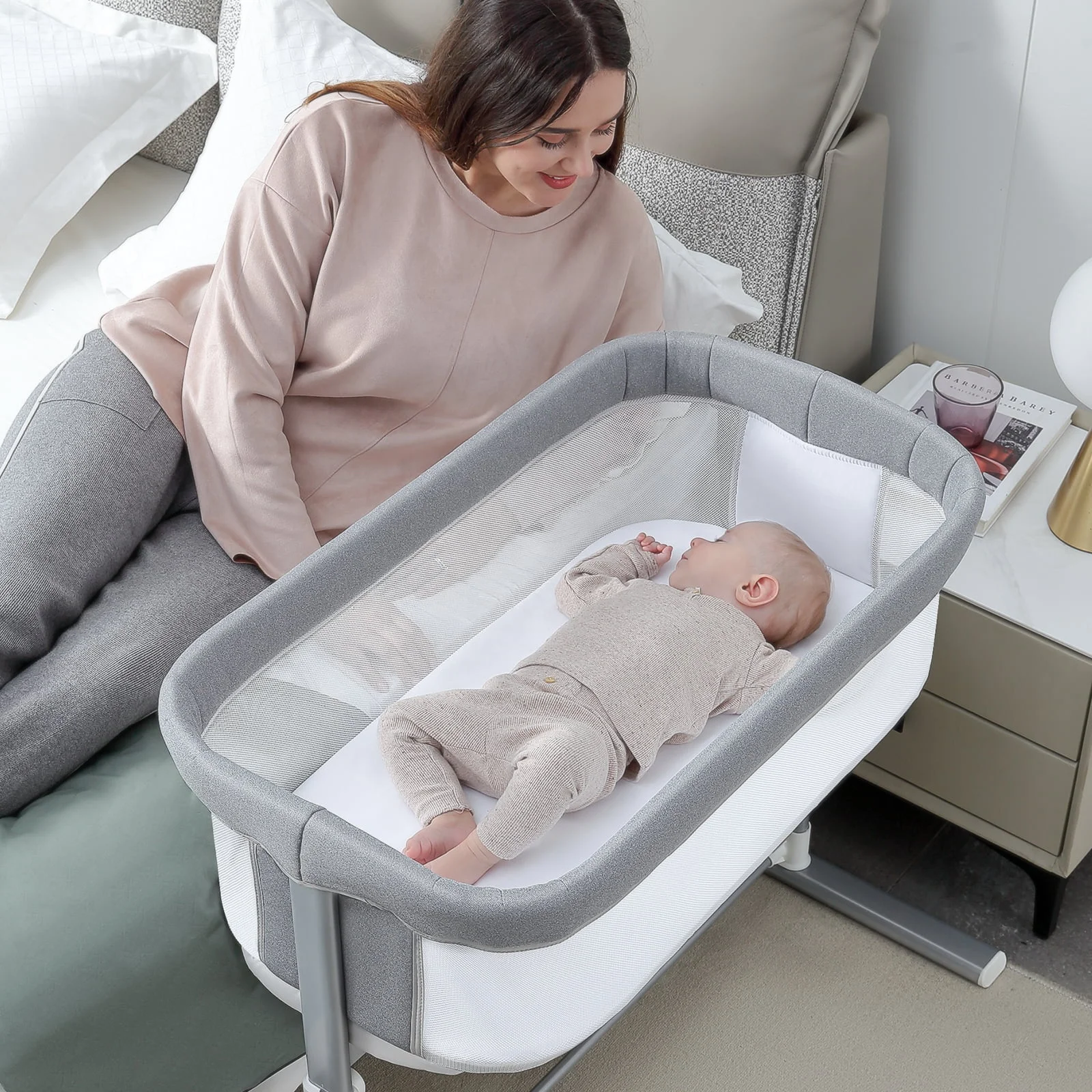 Luxury Modern Newborn Multifunctional baby carry sleeping bassinet nest portable cot adjustable bed bedside Baby Crib