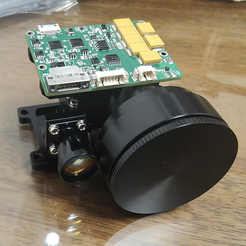 Distance meter sensor laser class 1 eye-safe rangefinder module 1535nm 15km divergence 0.5 mrad handheld device thermal scope