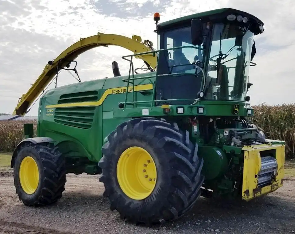  Бывший в употреблении комбайн John Deere с рельсой