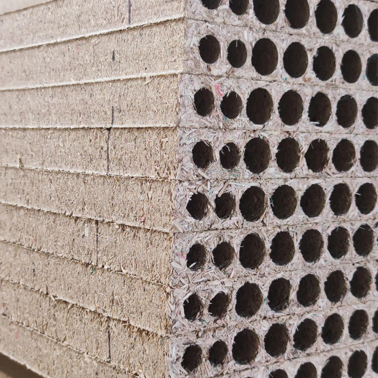 Распродажа Заводская оптовая цена древесная полая древесно-стружечная плита ДСП