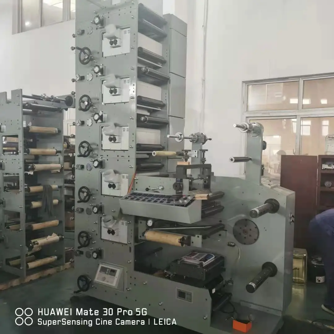 Бумажная наклейка этикетка флексо 4 цвета Гибкая печатная машина для продажи