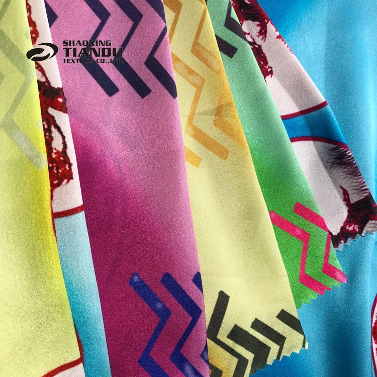 Wholesale  digital print 100% Polyester woven satin fabric shiny silk print chiffon fabric for fashion dress