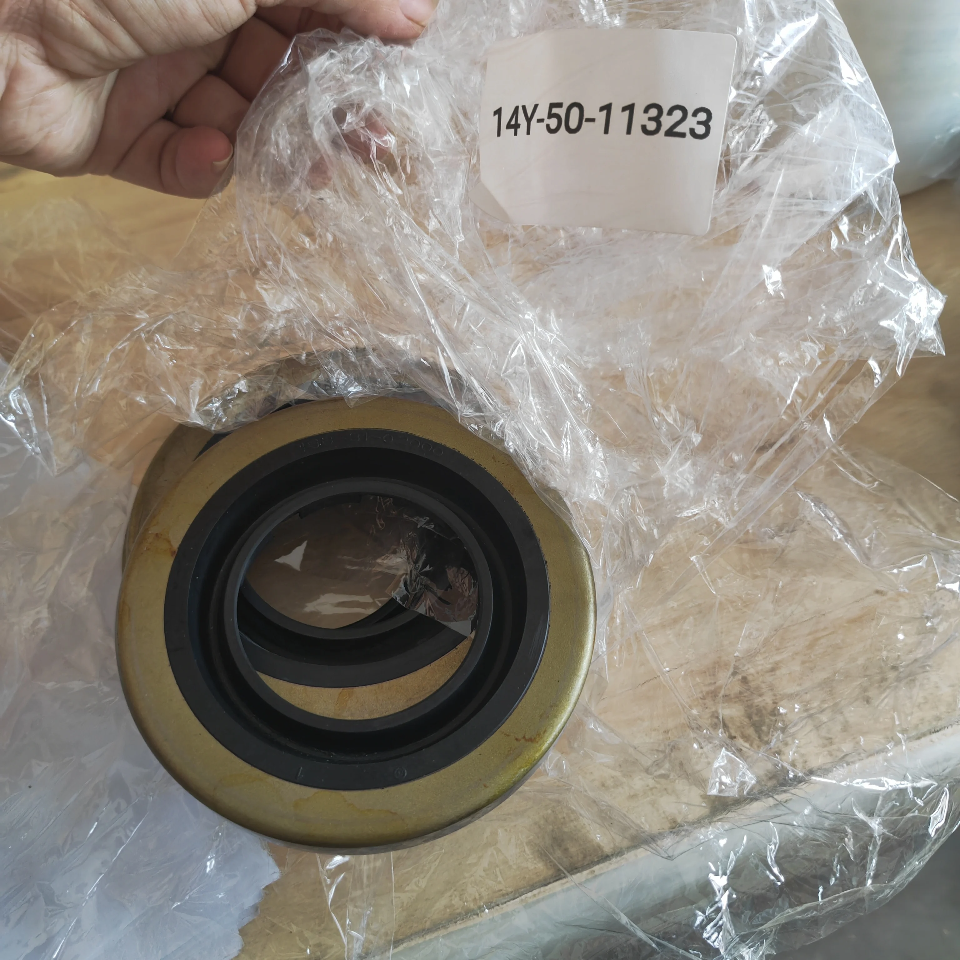 14Y-30-18130 for bulldozer D60 D61 D65 D70 D85 BUSHING