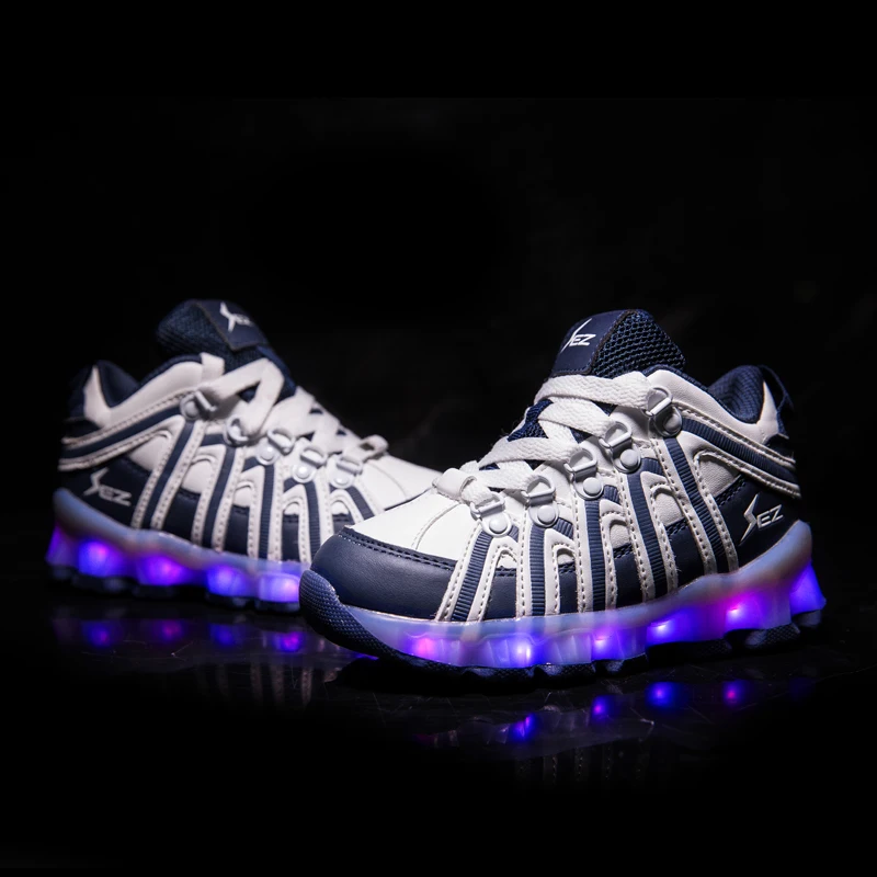
2021 fashion sneaker Professional Charging unique adults led light running shoes 