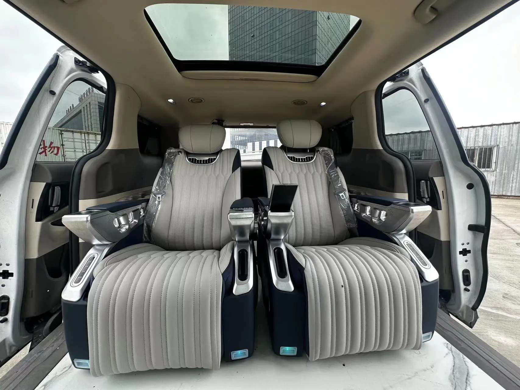 CARNIVAL Luxury Microfiber Leather VIP Van Seats Universal Comfortable Style Toyota Vito Alphard Sprinter Sprinter Van