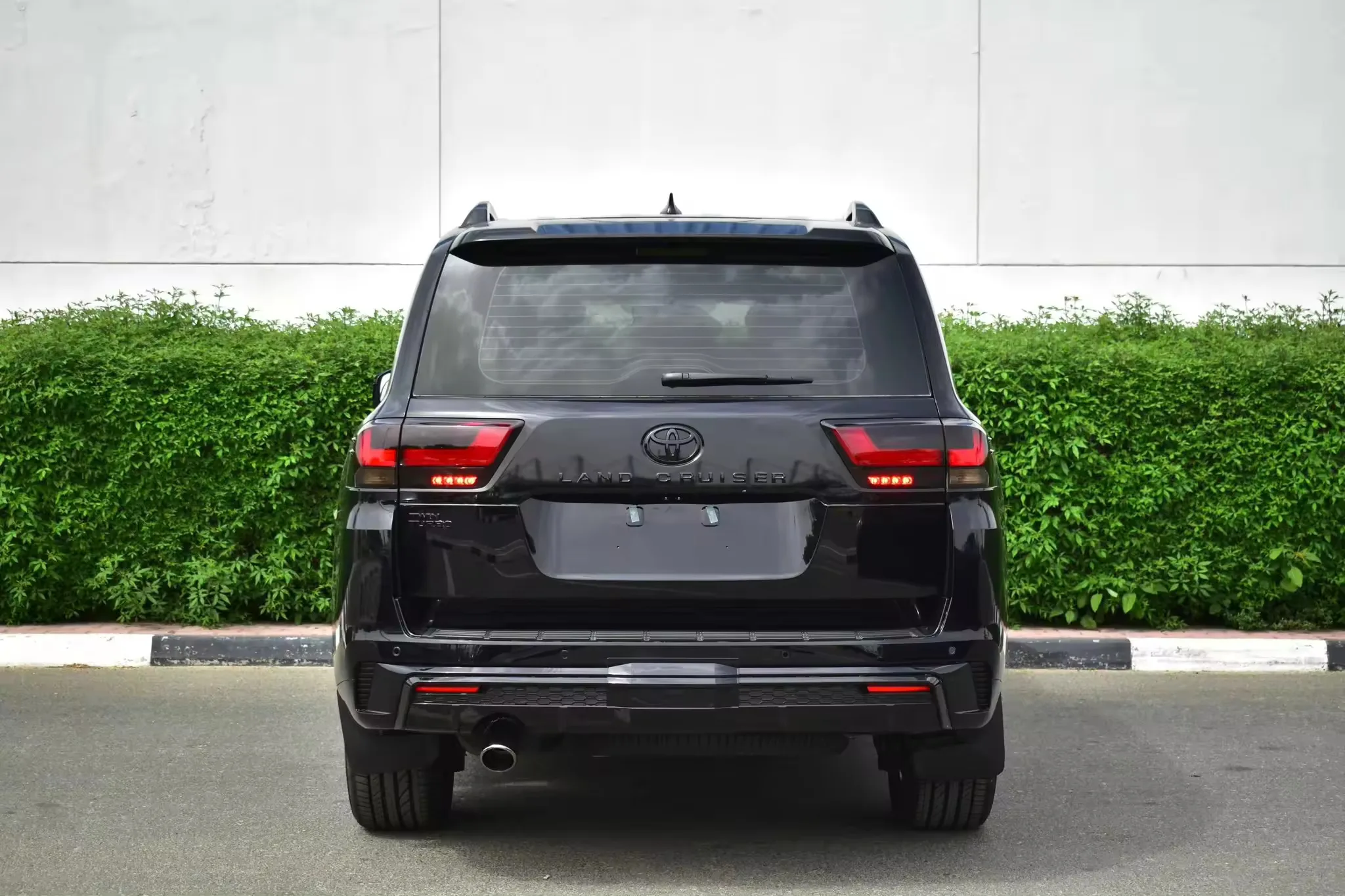 HOT Used 2021 2022 2023 2024 2023 To yota LC300 GX-R Black Edition LHD and RHD Cars for Sale