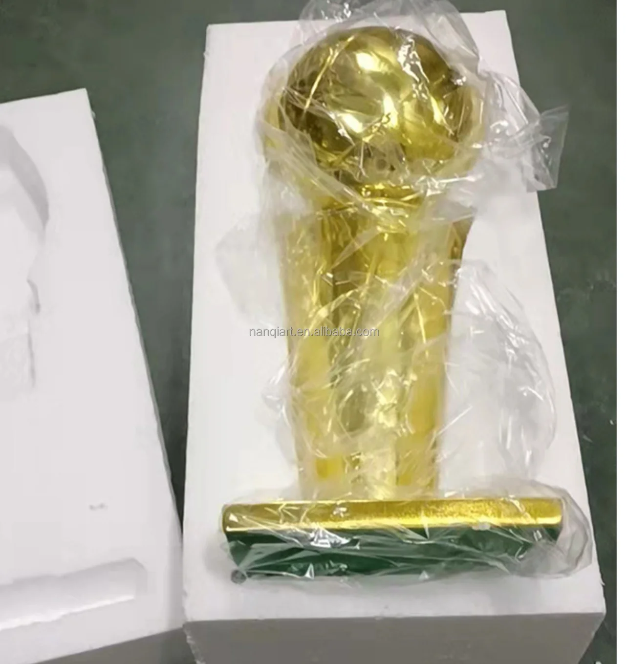 Customized Champions League Trophy High Quality Electroplated Resin Gift Crafts Creative Gold Football Model Trophy With Base