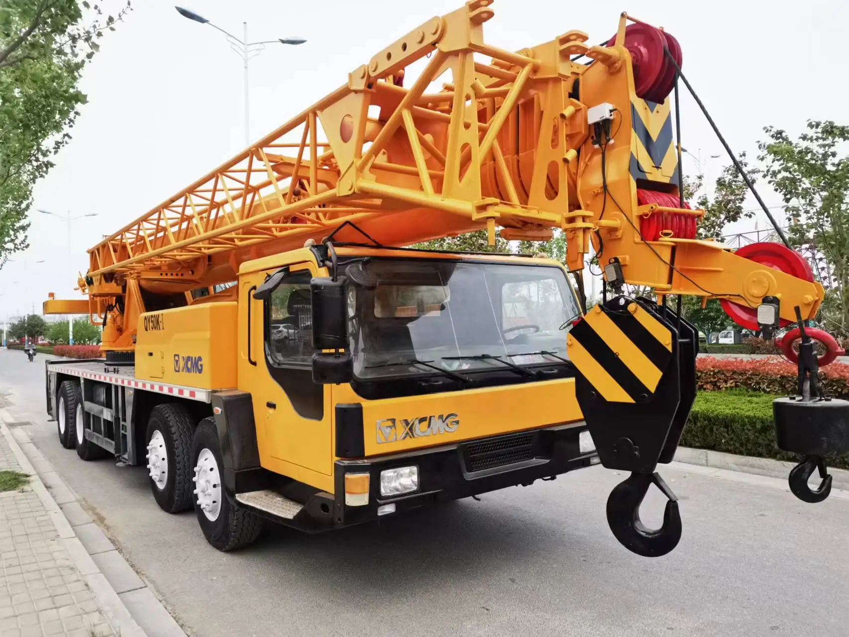 used QY 50 , QY70  QY100, Crane truck  70 tons  62 meters in good conditions for sale