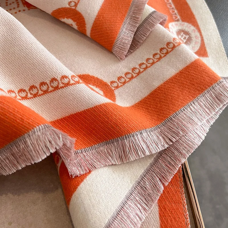 new design luxury pattern  thick scarf poncho for women winter cashmere scarves