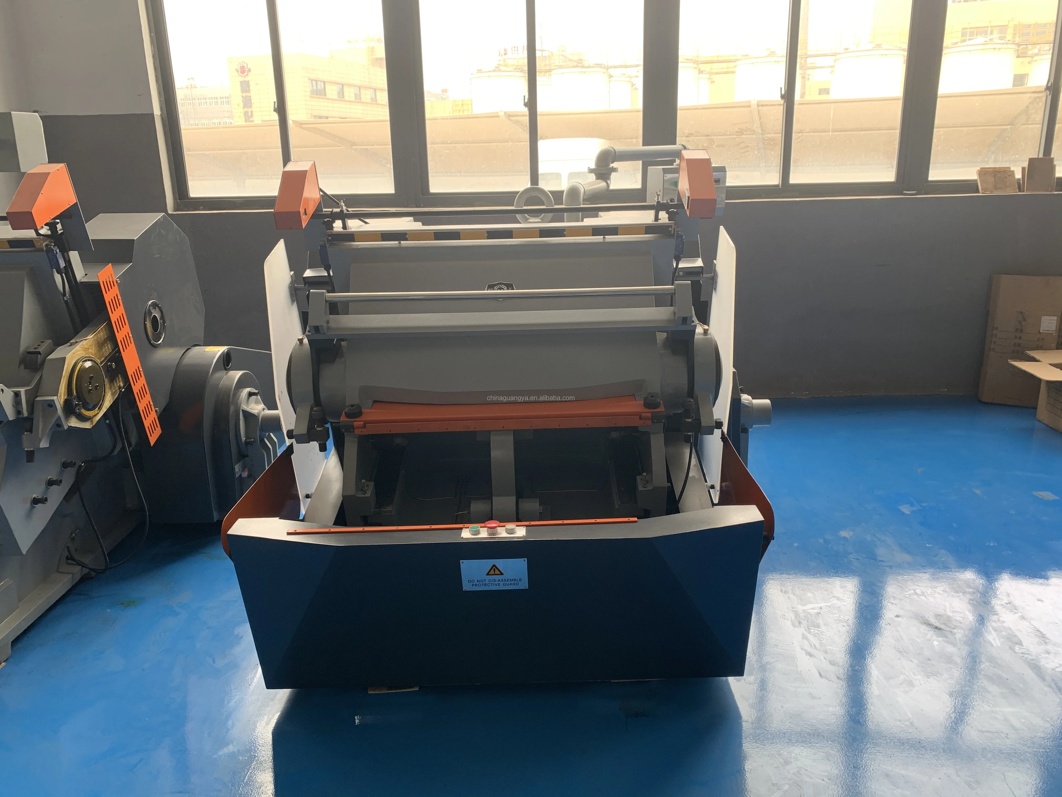 ML101D ручная машина для высечки бумажных тортов